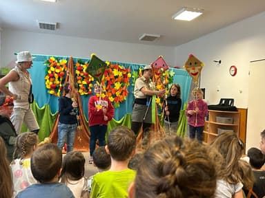 Návštěva divadelního představení v MŠ Image